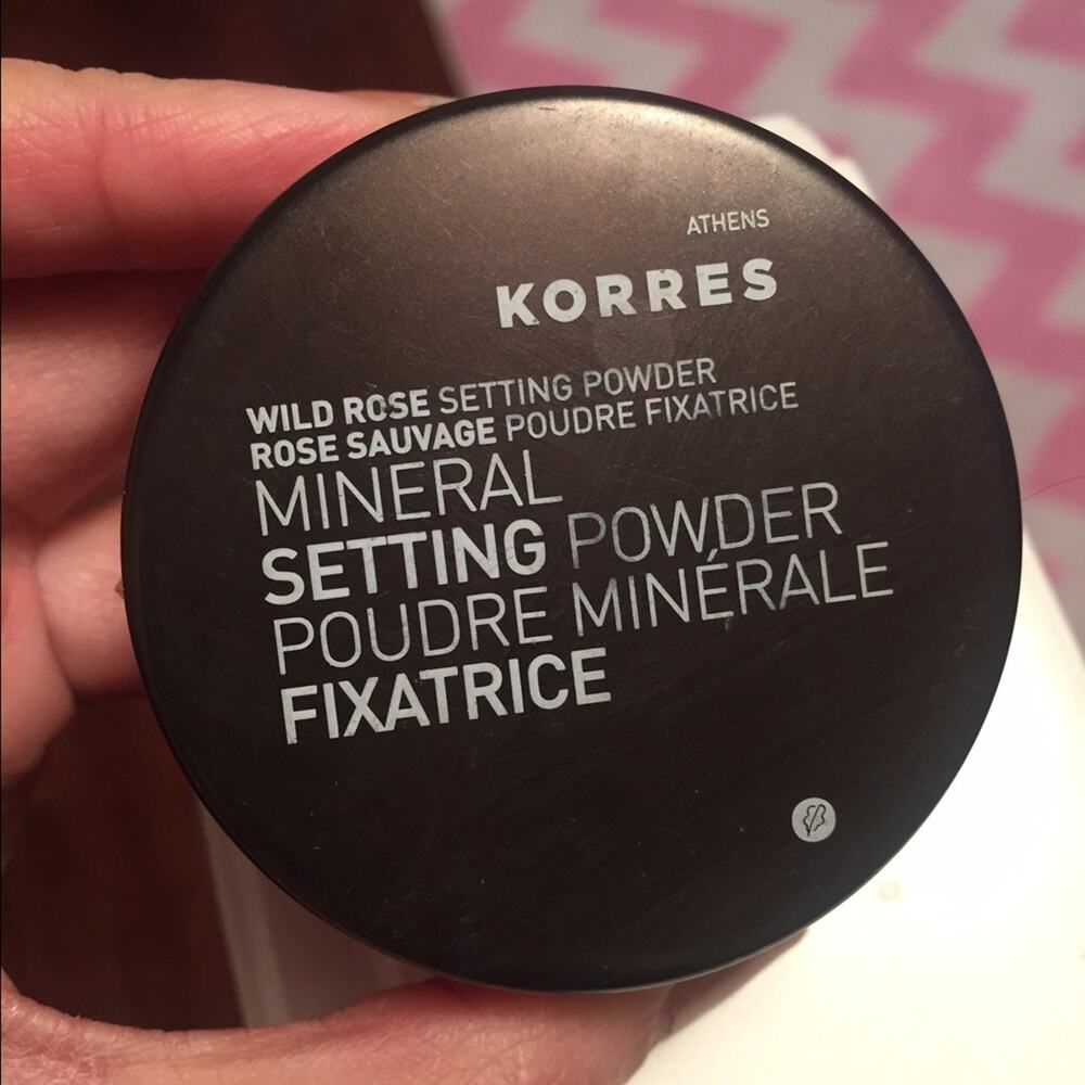 Korres Mineral Setting Powder- Wild Rose